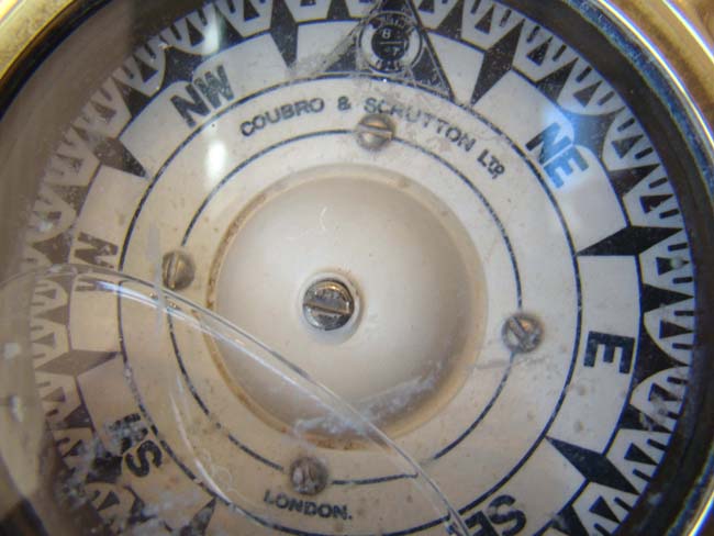 A fine small ship's compass on stand by Coubro & Scrutton of London circa 1920 — image 3